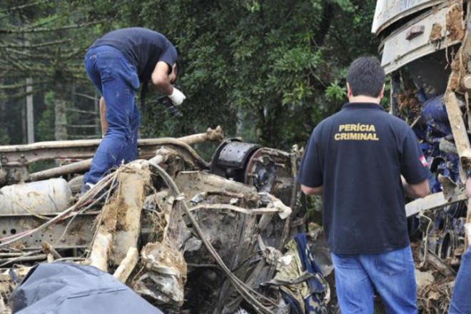 Principais aspectos observados pelos peritos são as rodas, o sistema de freio e o motor Foto: Salmo Duarte / Agencia RBS 