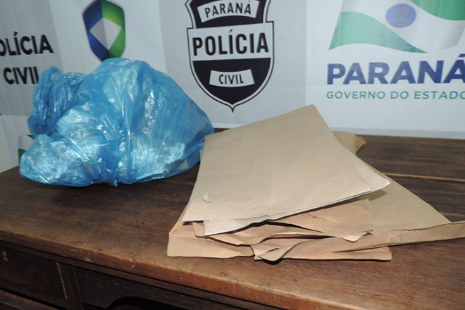 Alguns objetos apreendido pela Polícia Militar e Civil no final da manhã Foto: Marciel Borges/ Rádio Colmeia